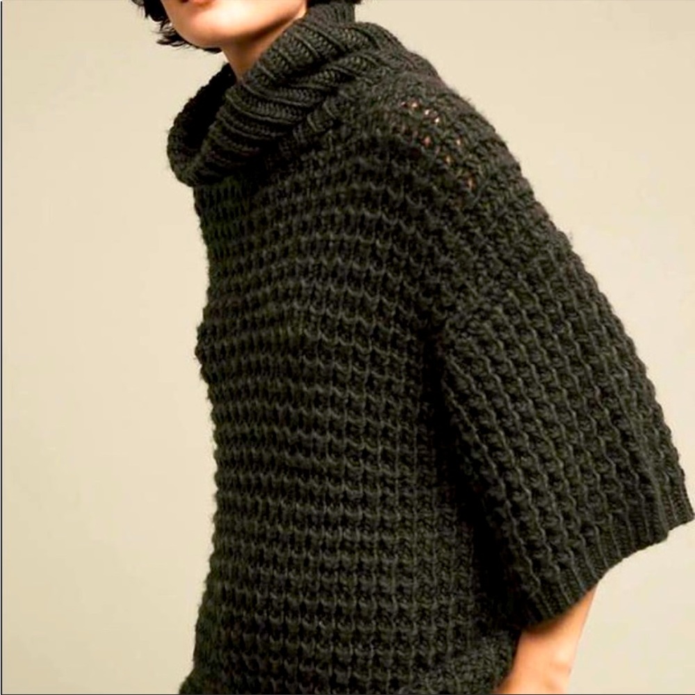 Anthropologie Plenty byTracey Reese Small green tunic w/elbow length sleeves